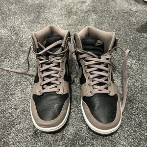 Nike dunk high moon fossil size 8.5